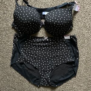 NWT Cacique Bra and Panties Set